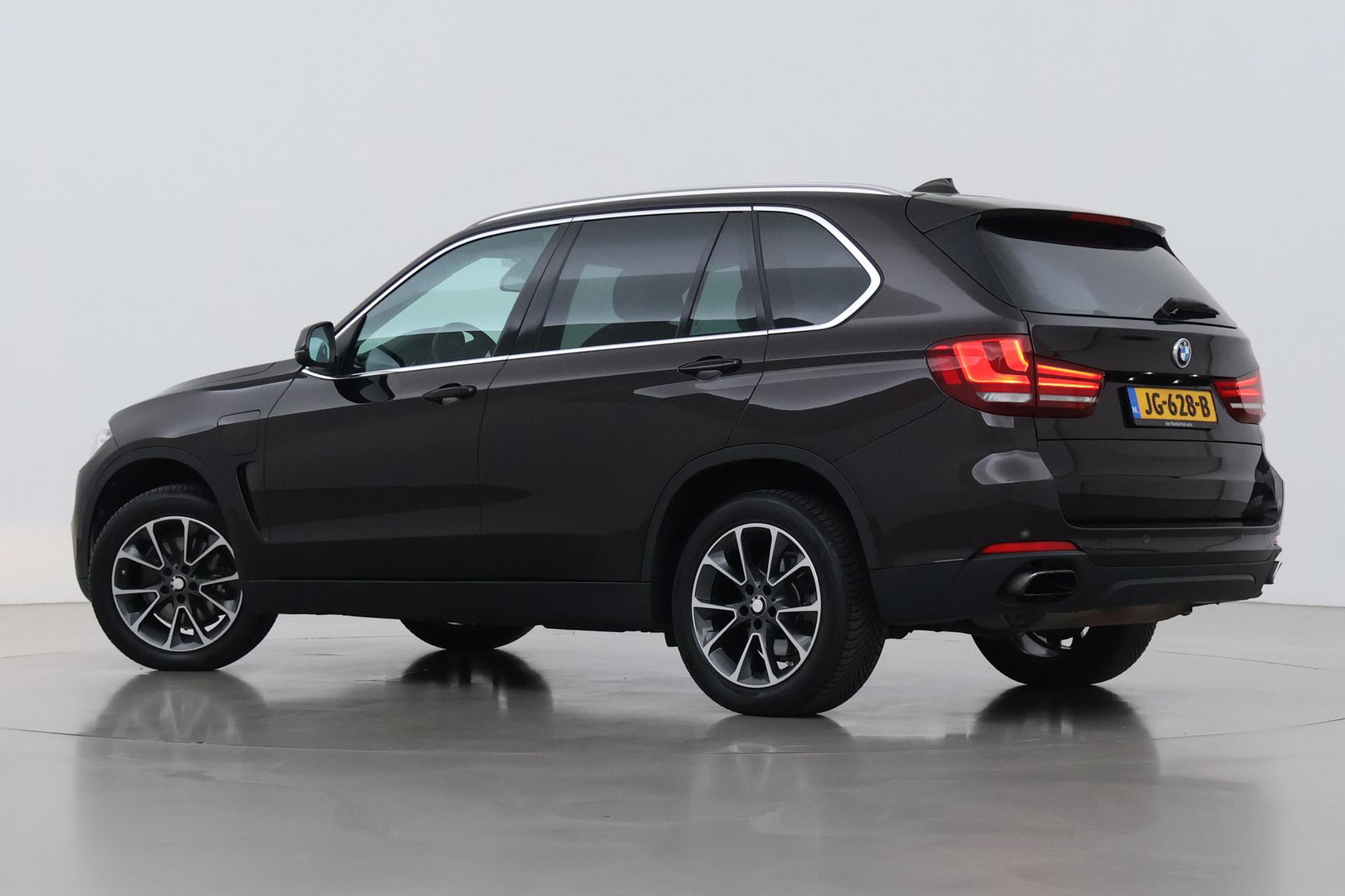 BMW X5 xDrive40e | Cruise Control | Stoelverwarming | Leder | 19 Inch | Elek. Achterklep