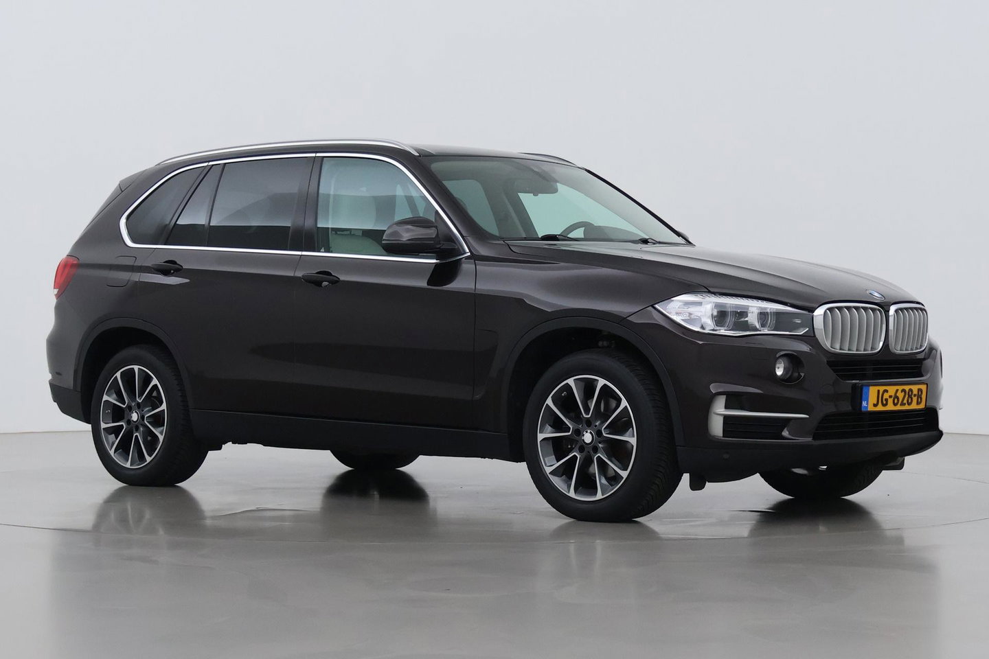 BMW X5 xDrive40e | Cruise Control | Stoelverwarming | Leder | 19 Inch | Elek. Achterklep