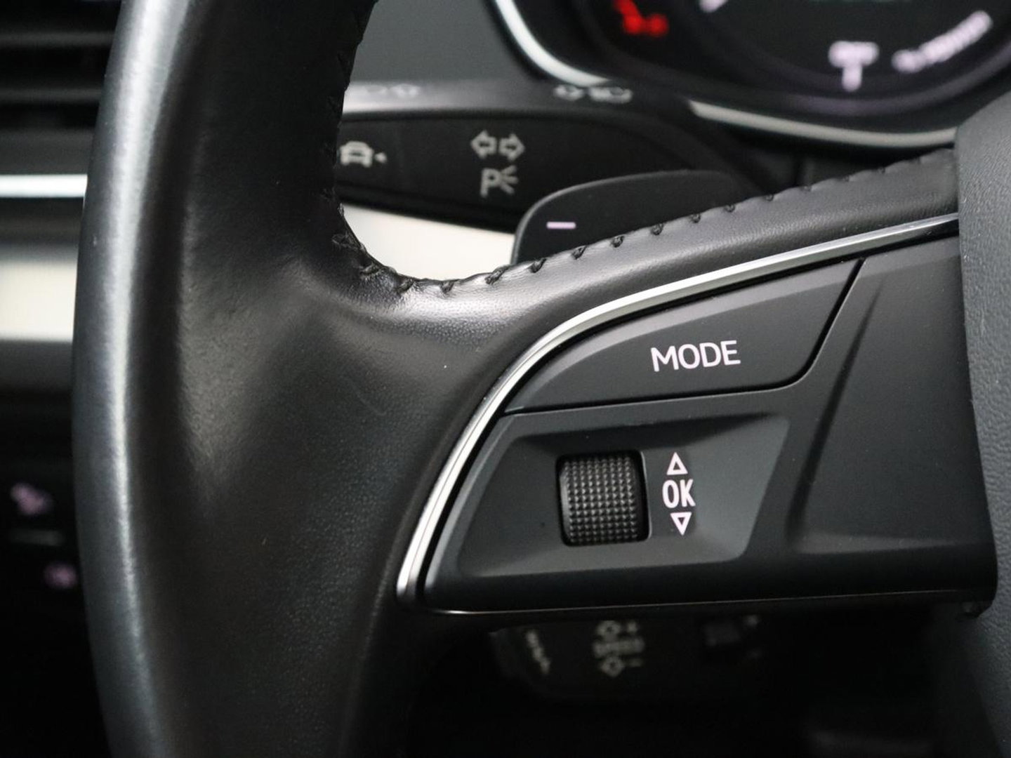 Audi Q5 50 TFSI e quattro S edition | SOH 85,5% | Panoramadak | Half leder | Stoelverwarming | Adaptive cruise | Dodehoek detectie | Camera | Park assist | Navigatie | Bluetooth | Climate control