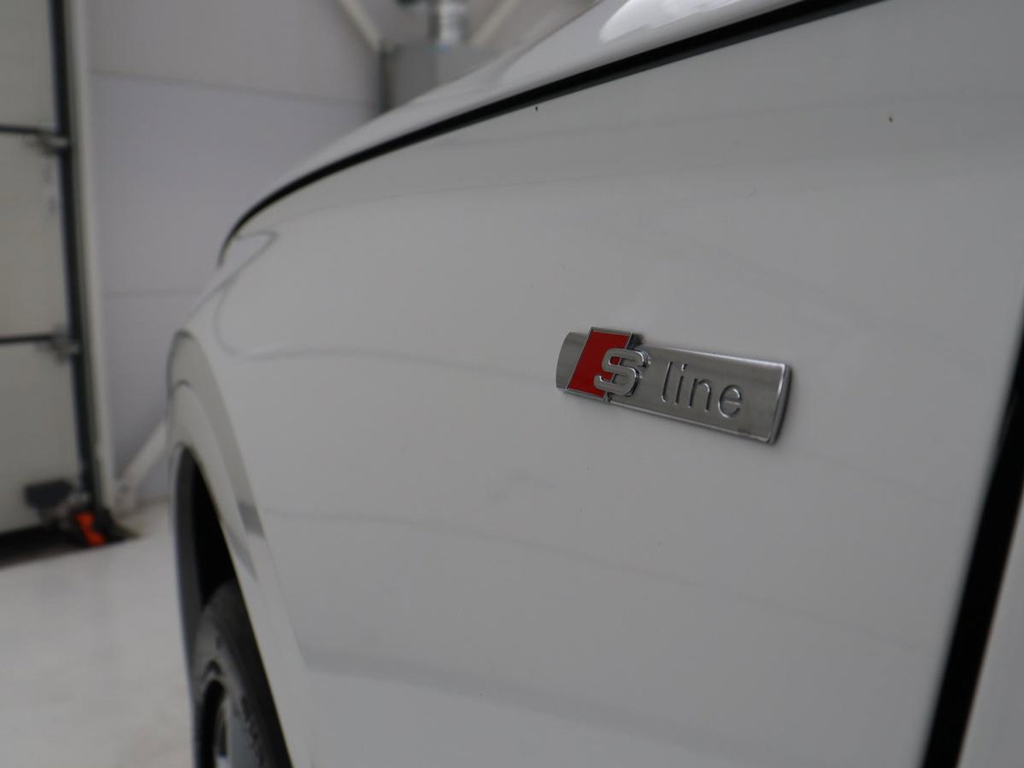 Audi Q5 50 TFSI e quattro S edition | SOH 85,5% | Panoramadak | Half leder | Stoelverwarming | Adaptive cruise | Dodehoek detectie | Camera | Park assist | Navigatie | Bluetooth | Climate control
