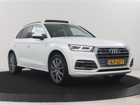 Audi Q5 50 TFSI e quattro S edition | SOH 85,5% | Panoramadak | Half leder | Stoelverwarming | Adaptive cruise | Dodehoek detectie | Camera | Park assist | Navigatie | Bluetooth | Climate control
