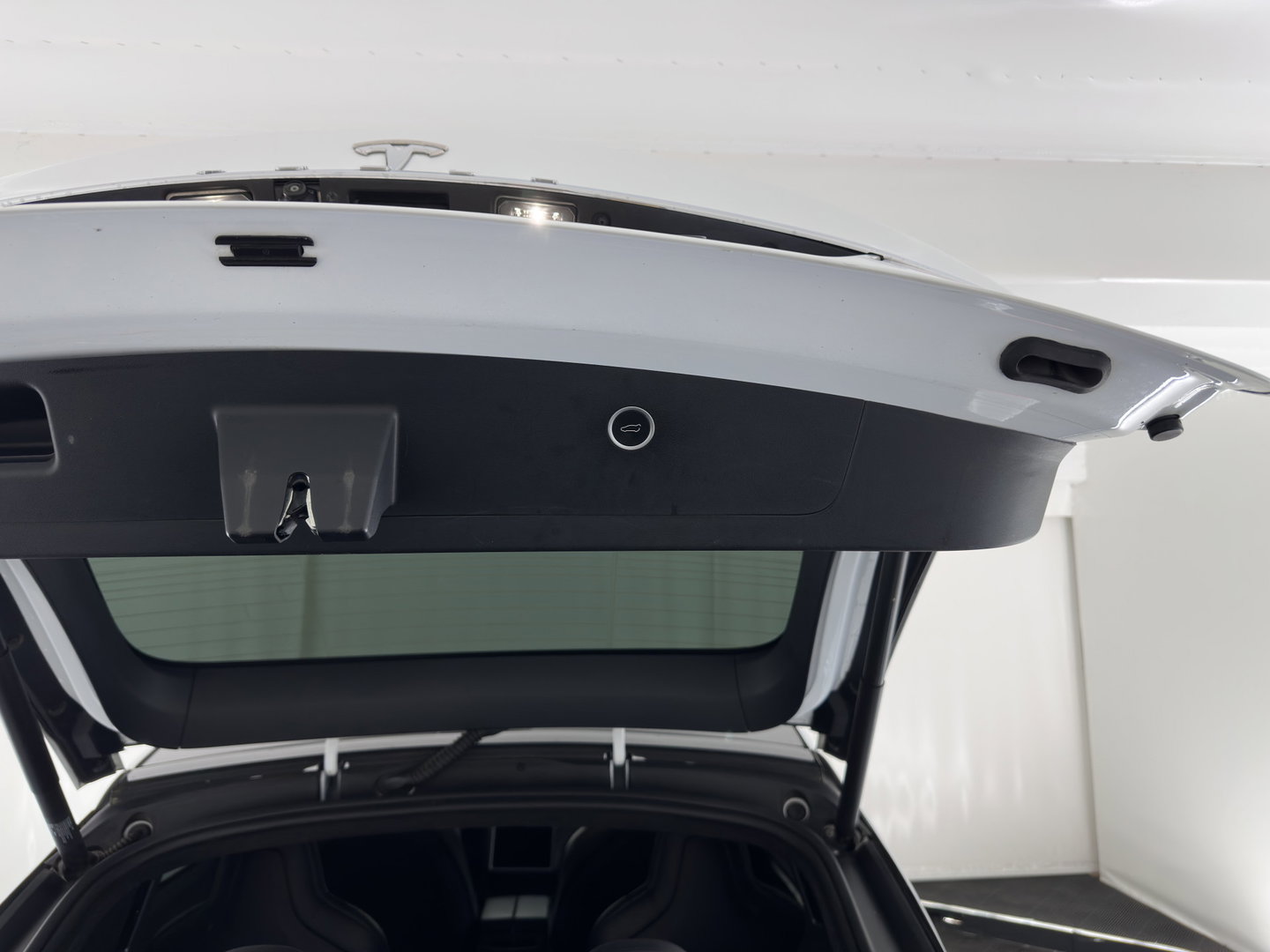 Tesla Model X 100D Long Range 6 pers. (INCL. BTW) *AUT | PANO | LEATHER | NAVI-FULLMAP | FULL-LED | AIRSUSPENSION | DIGI-COCKPIT | FASTLOADER | KEYLESS | DAB+ | HEATED-SPORTSEATS | PRIVACY-GLASS | AUTOPILOT |  20"ALU*