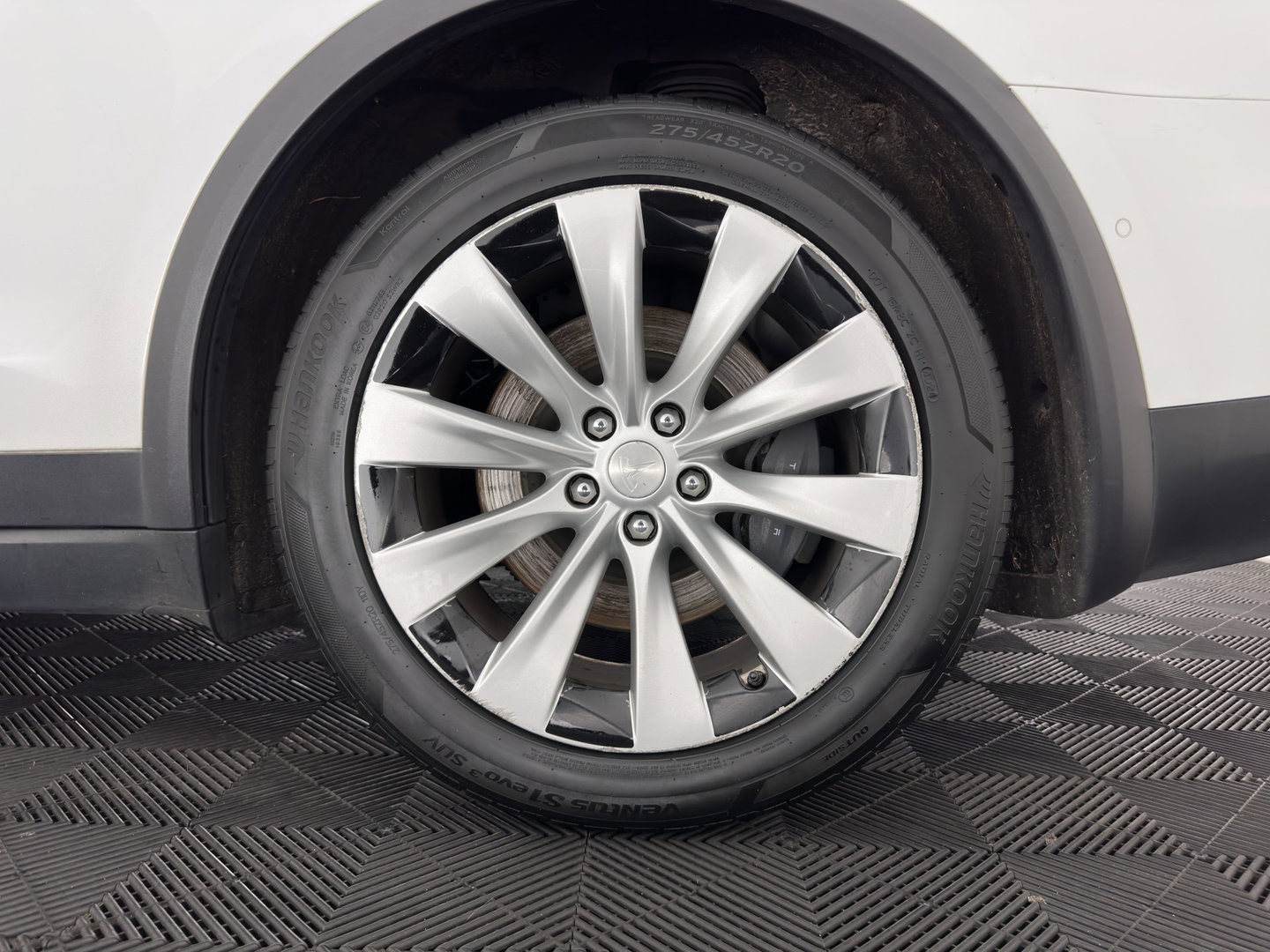 Tesla Model X 100D Long Range 6 pers. (INCL. BTW) *AUT | PANO | LEATHER | NAVI-FULLMAP | FULL-LED | AIRSUSPENSION | DIGI-COCKPIT | FASTLOADER | KEYLESS | DAB+ | HEATED-SPORTSEATS | PRIVACY-GLASS | AUTOPILOT |  20"ALU*