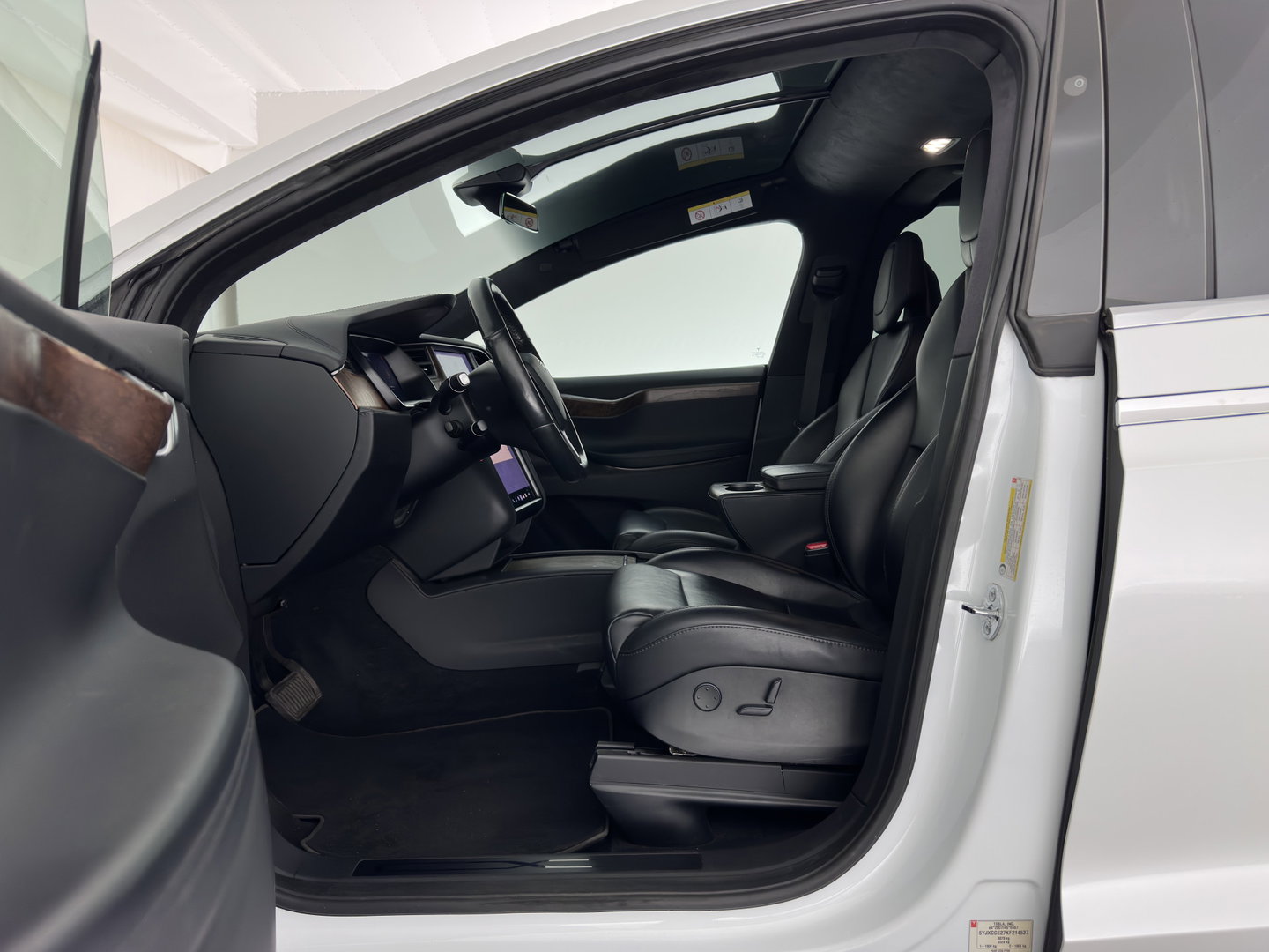 Tesla Model X 100D Long Range 6 pers. (INCL. BTW) *AUT | PANO | LEATHER | NAVI-FULLMAP | FULL-LED | AIRSUSPENSION | DIGI-COCKPIT | FASTLOADER | KEYLESS | DAB+ | HEATED-SPORTSEATS | PRIVACY-GLASS | AUTOPILOT |  20"ALU*