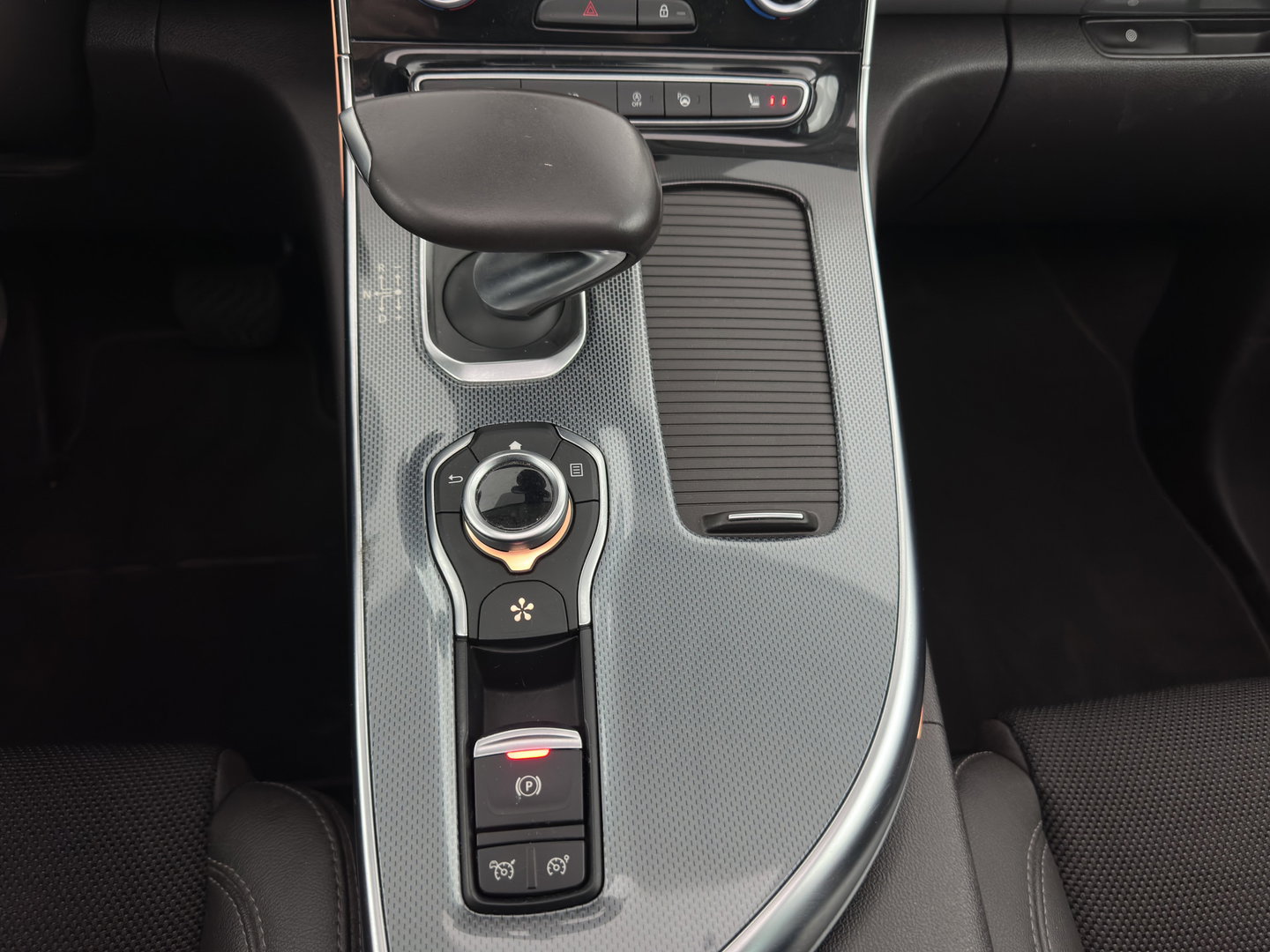 Renault Espace 2.0 Blue dCi Intens 7pers. *AUT | PANO | HEAD-UP | LEATHER | CRUISE | FULL-LED | CAMERA | KEYLESS | HEATED-COMFORTSEATS | PRIVACY-GLASS | ECC | PDC | AMBIENT-LIGHT | 19''ALU*