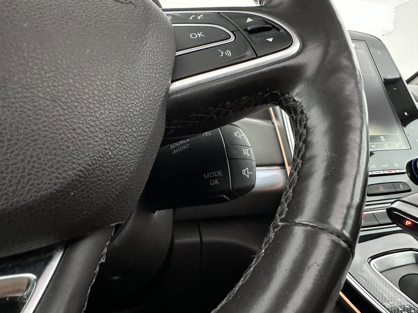 Renault Espace 2.0 Blue dCi Intens 7pers. *AUT | PANO | HEAD-UP | LEATHER | CRUISE | FULL-LED | CAMERA | KEYLESS | HEATED-COMFORTSEATS | PRIVACY-GLASS | ECC | PDC | AMBIENT-LIGHT | 19''ALU*