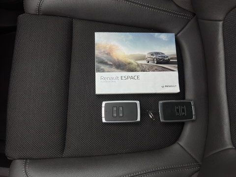Renault Espace 2.0 Blue dCi Intens 7pers. *AUT | PANO | HEAD-UP | LEATHER | CRUISE | FULL-LED | CAMERA | KEYLESS | HEATED-COMFORTSEATS | PRIVACY-GLASS | ECC | PDC | AMBIENT-LIGHT | 19''ALU*