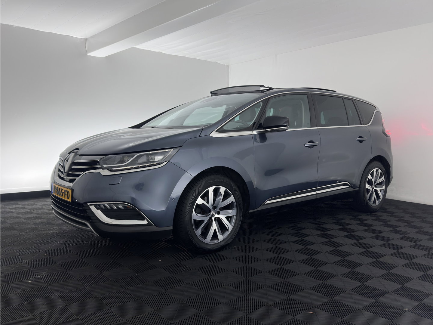 Renault Espace 2.0 Blue dCi Intens 7pers. *AUT | PANO | HEAD-UP | LEATHER | CRUISE | FULL-LED | CAMERA | KEYLESS | HEATED-COMFORTSEATS | PRIVACY-GLASS | ECC | PDC | AMBIENT-LIGHT | 19''ALU*
