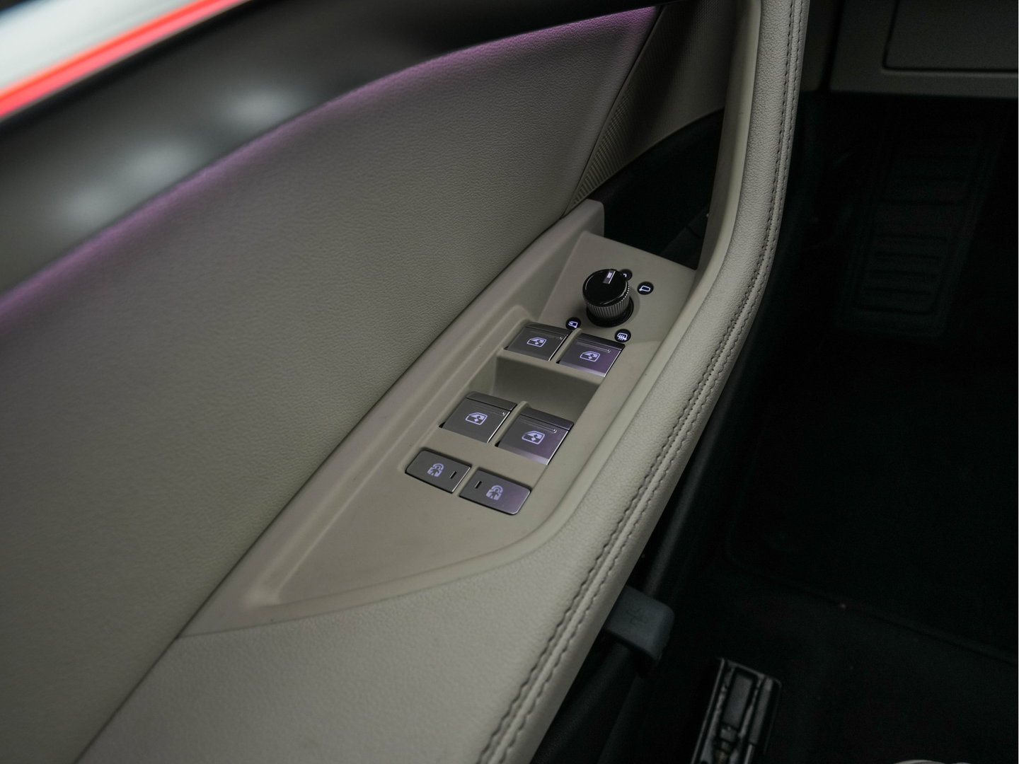 Audi Q8 e-tron 50 quattro Advanced Edition 95 kWh [3-Fase-22kW] {SoH-99%} (INCL-BTW)  Aut. *LEATHER | FULL-LED | MEMORY-PACK | ADAPTIVE-CRUISE | CAMERA | PRIVACY-GLASS | DIGI-COCKPIT | SHIFTPADDLES | DAB | AMBIENTLIGHT | TOWBAR | 20''ALU*