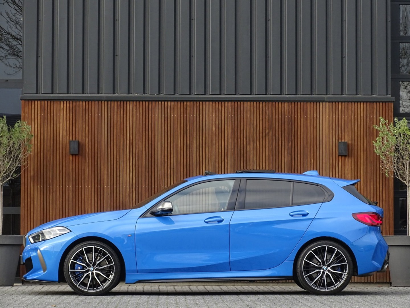 BMW 1-serie M135i 306PK xDrive M Sport / Individual / head-up / Harman Kardon