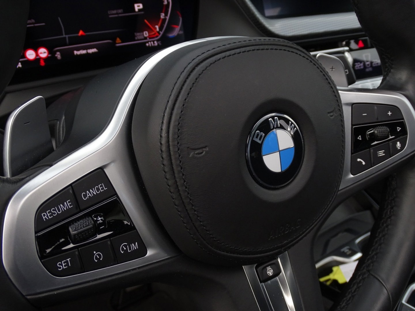 BMW 1-serie M135i 306PK xDrive M Sport / Individual / head-up / Harman Kardon
