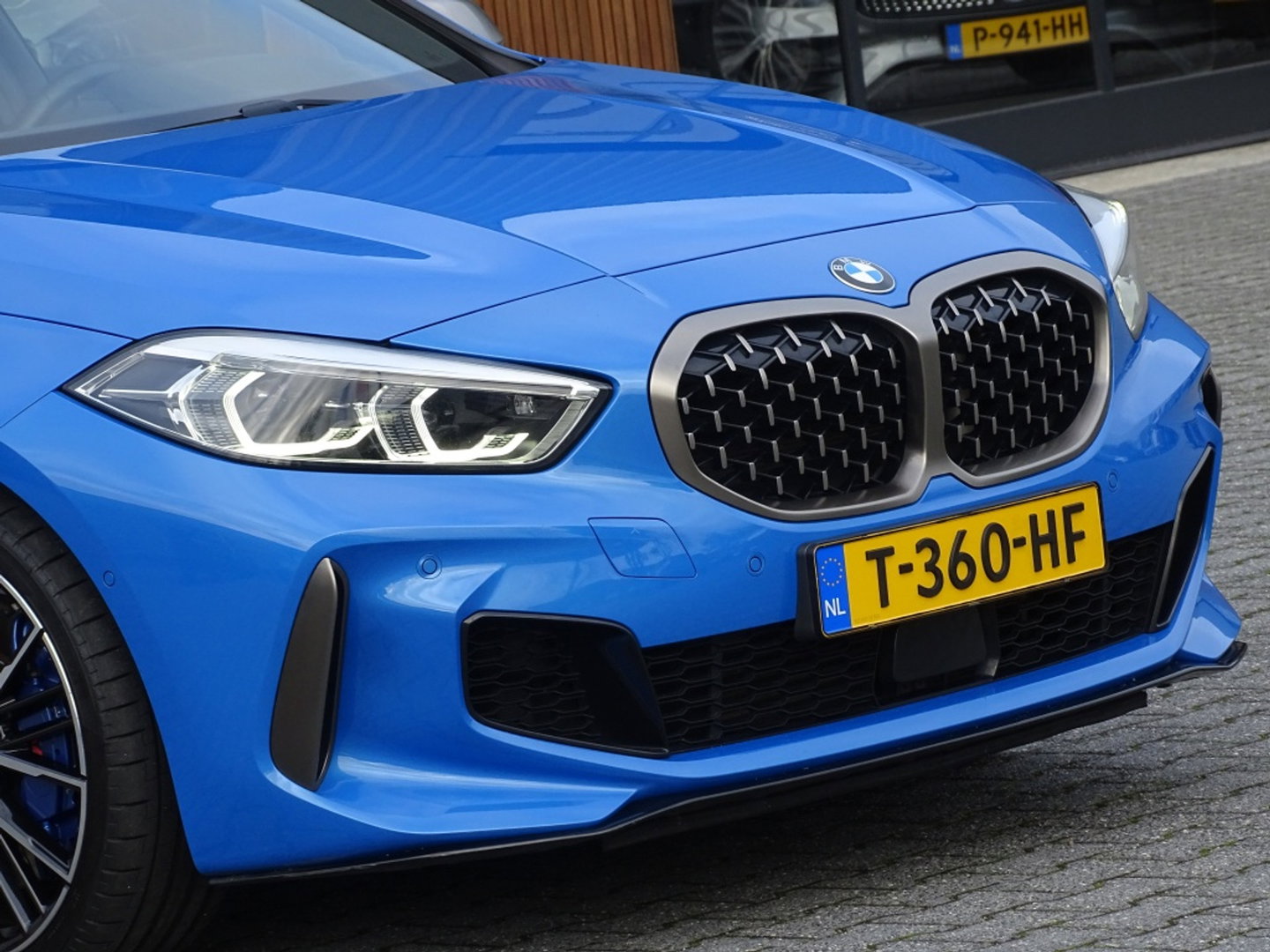 BMW 1-serie M135i 306PK xDrive M Sport / Individual / head-up / Harman Kardon