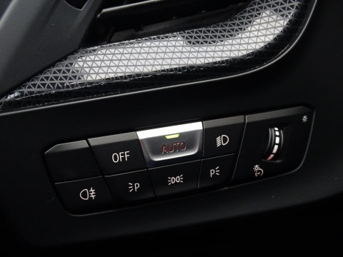 BMW 1-serie M135i 306PK xDrive M Sport / Individual / head-up / Harman Kardon