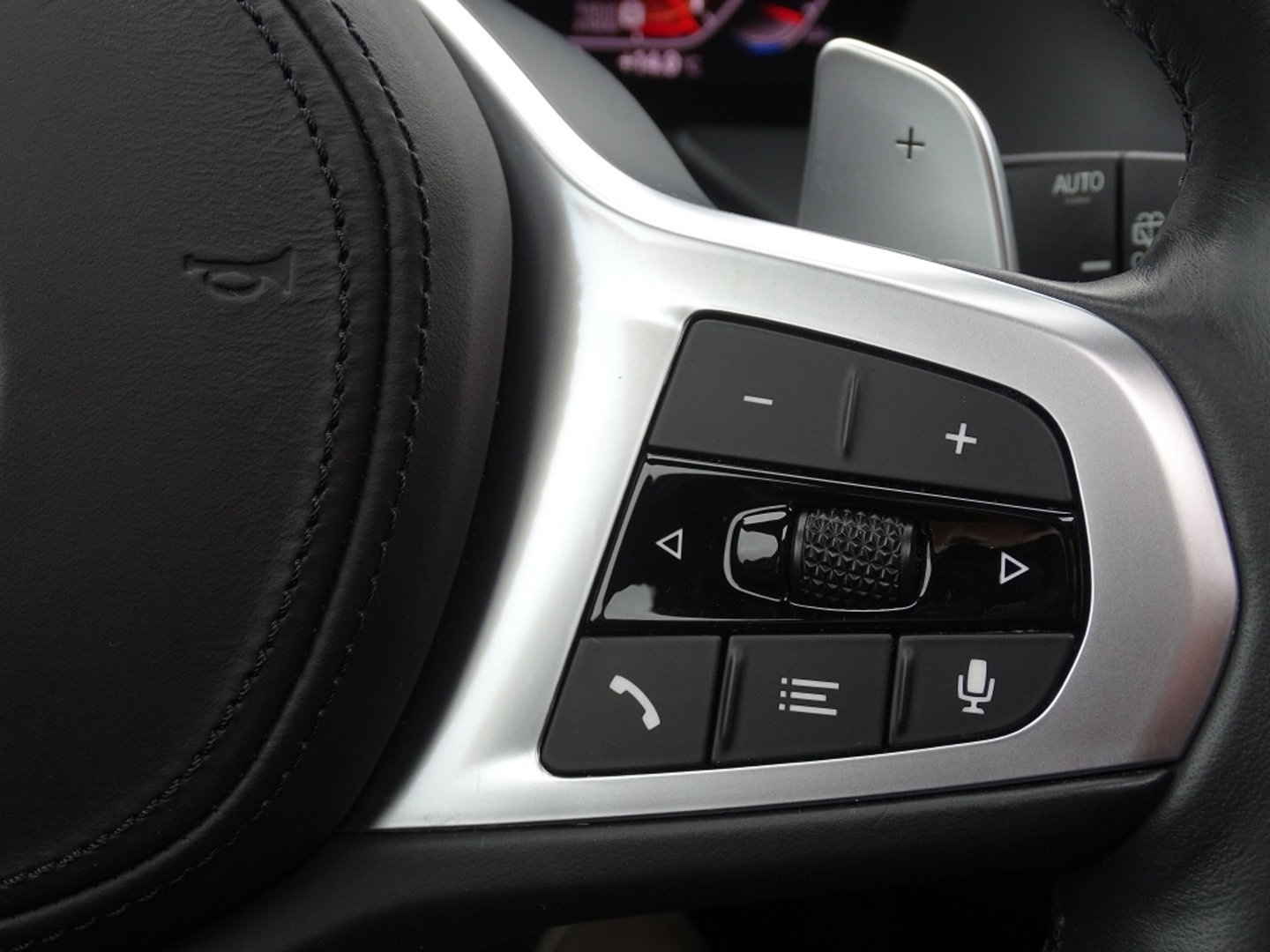 BMW 1-serie M135i 306PK xDrive M Sport / Individual / head-up / Harman Kardon