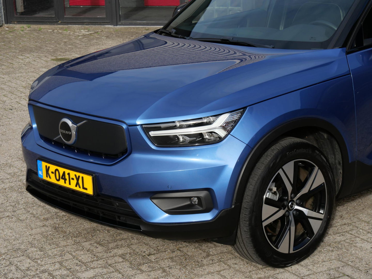 Volvo XC40 RECHARGE P8 AWD R-DESIGN/ TREKHAAK/ ADAPTIVE CRUISE/ SOH 92%/ NL-AUTO 1STE EIGENAAR MET 56.352KM!!