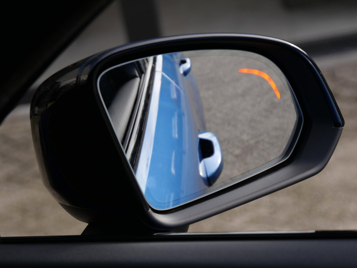 Volvo XC40 RECHARGE P8 AWD R-DESIGN/ TREKHAAK/ ADAPTIVE CRUISE/ SOH 92%/ NL-AUTO 1STE EIGENAAR MET 56.352KM!!