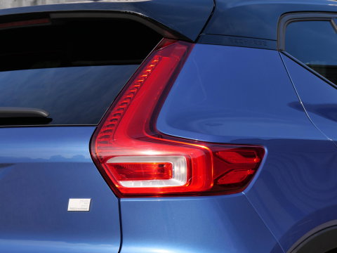 Volvo XC40 RECHARGE P8 AWD R-DESIGN/ TREKHAAK/ ADAPTIVE CRUISE/ SOH 92%/ NL-AUTO 1STE EIGENAAR MET 56.352KM!!