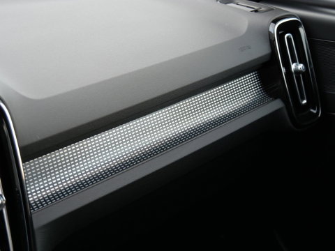 Volvo XC40 RECHARGE P8 AWD R-DESIGN/ TREKHAAK/ ADAPTIVE CRUISE/ SOH 92%/ NL-AUTO 1STE EIGENAAR MET 56.352KM!!