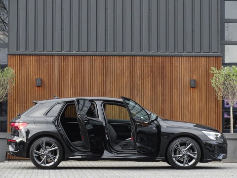 Audi A3 Sportback 35 TDI 150PK automaat / MMI / S-line / ACC / LED