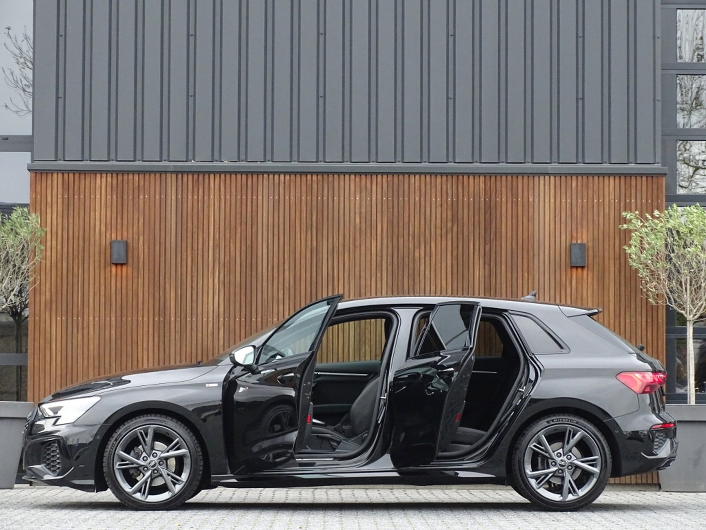 Audi A3 Sportback 35 TDI 150PK automaat / MMI / S-line / ACC / LED