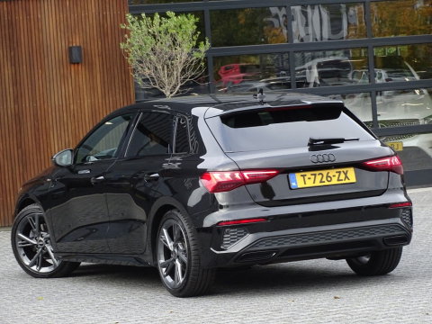Audi A3 Sportback 35 TDI 150PK automaat / MMI / S-line / ACC / LED