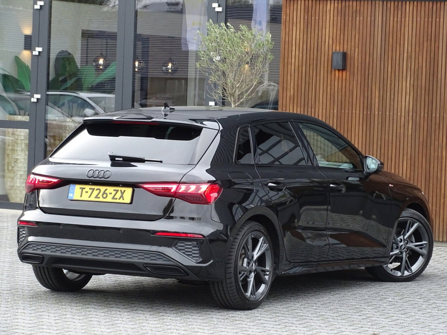 Audi A3 Sportback 35 TDI 150PK automaat / MMI / S-line / ACC / LED