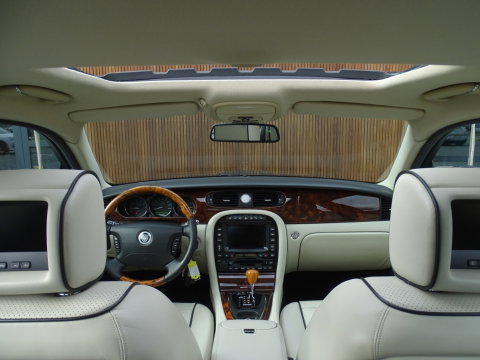 Jaguar XJR 4.2 V8 Supercharged 396PK / VIP / TV