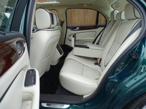 Jaguar XJR 4.2 V8 Supercharged 396PK / VIP / TV