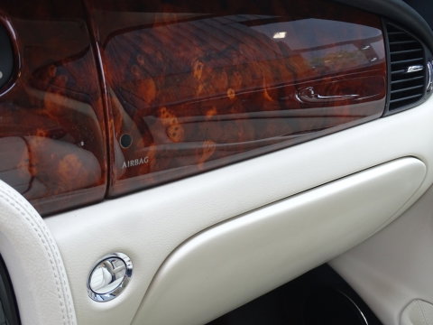 Jaguar XJR 4.2 V8 Supercharged 396PK / VIP / TV