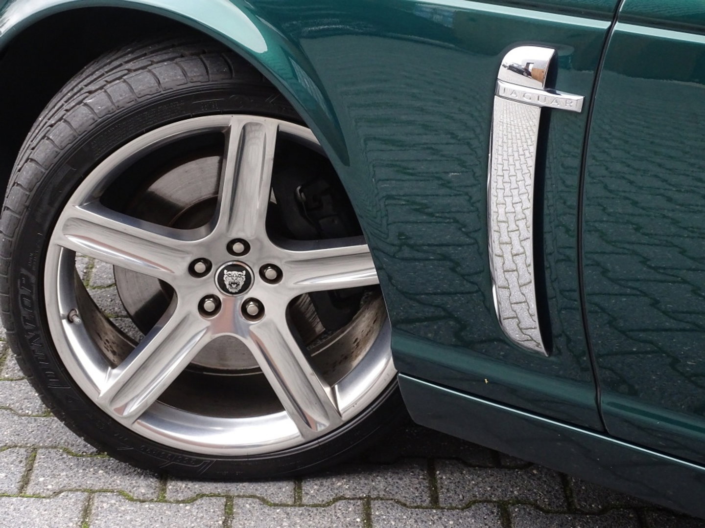 Jaguar XJR 4.2 V8 Supercharged 396PK / VIP / TV