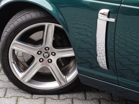 Jaguar XJR 4.2 V8 Supercharged 396PK / VIP / TV