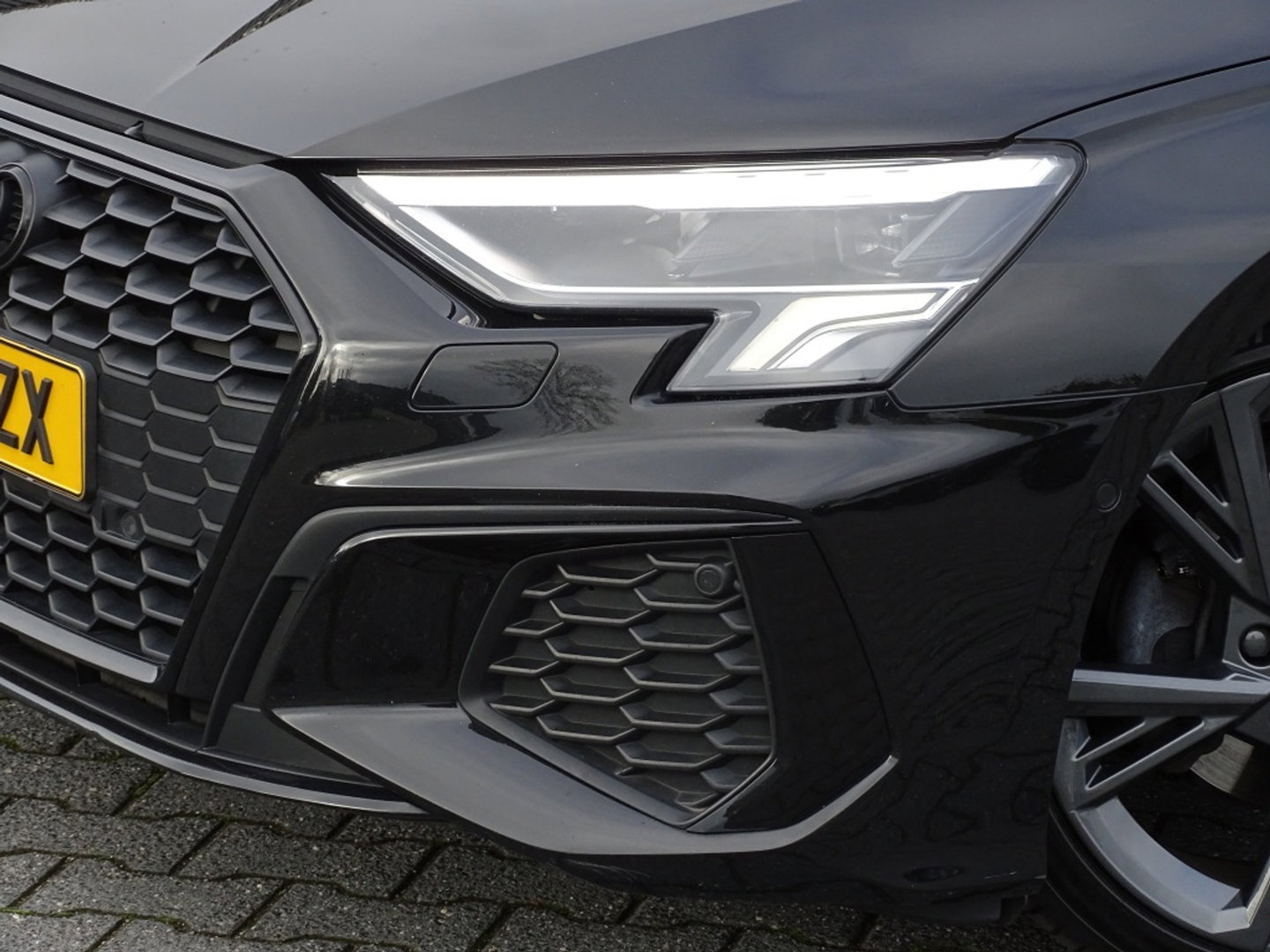 Audi A3 Sportback 35 TDI 150PK automaat / MMI / S-line / ACC / LED