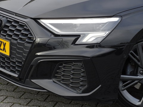 Audi A3 Sportback 35 TDI 150PK automaat / MMI / S-line / ACC / LED