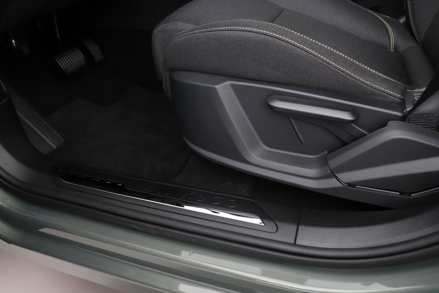 Lynk & Co 01 Lynk&co 1.5 Core | ACC | Camera | Carplay | 19 inch | LED | Draadloos opladen