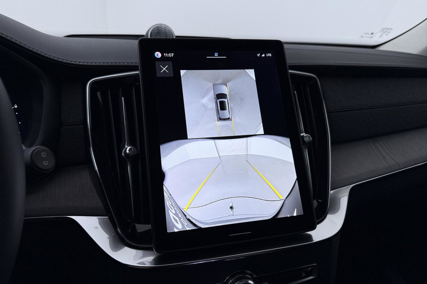Volvo XC90 T8 Ultra Bright | Luchtvering | Bowers&Wilkins | 22 Inch | Panoramadak | Trekhaak | 360° Camera | Head-Up