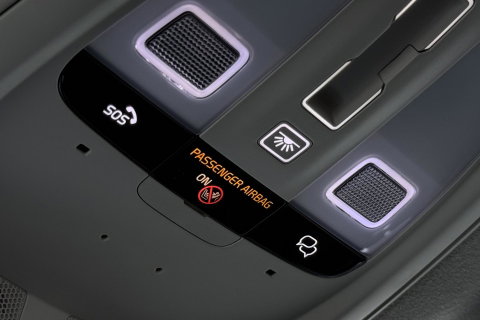 Volvo XC90 T8 Ultra Bright | Luchtvering | Bowers&Wilkins | 22 Inch | Panoramadak | Trekhaak | 360° Camera | Head-Up