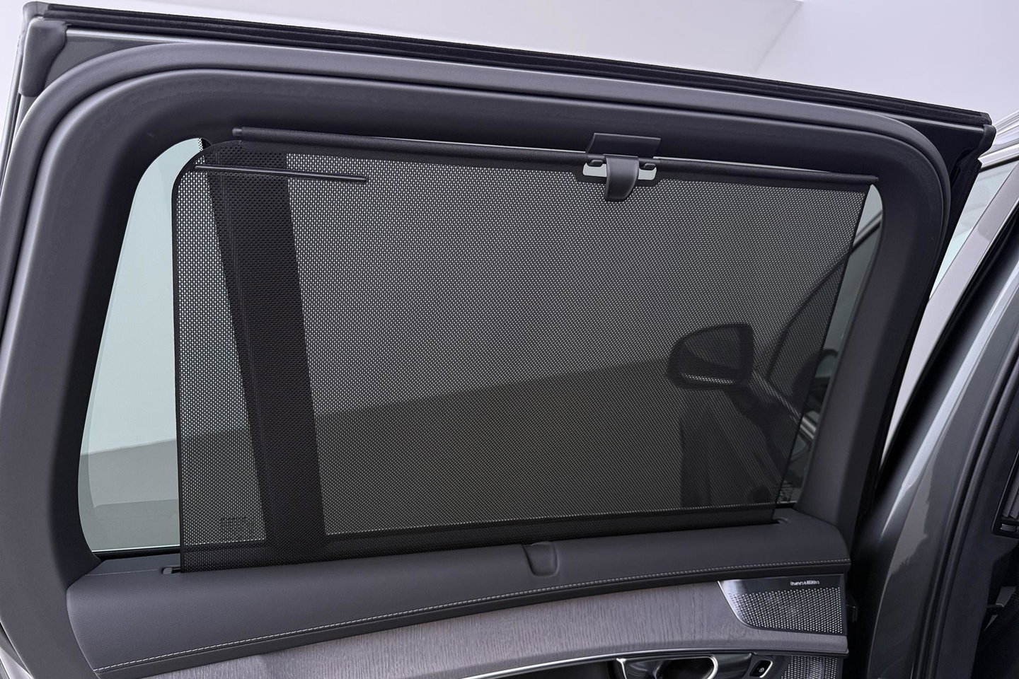 Volvo XC90 T8 Ultra Bright | Luchtvering | Bowers&Wilkins | 22 Inch | Panoramadak | Trekhaak | 360° Camera | Head-Up