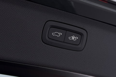 Volvo XC90 T8 Ultra Bright | Luchtvering | Bowers&Wilkins | 22 Inch | Panoramadak | Trekhaak | 360° Camera | Head-Up