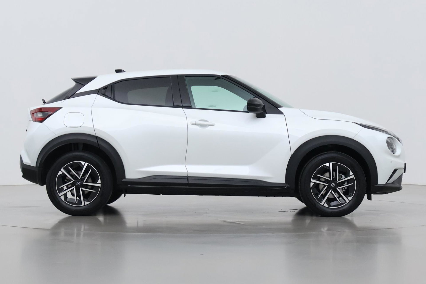 Nissan Juke 1.0 DIG-T N-Connecta | Stoel+Stuurverwarming | Cruise Control | Carplay | Camera | Keyless