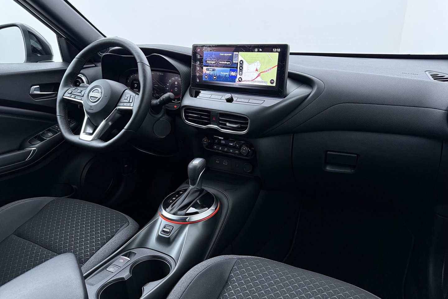 Nissan Juke 1.0 DIG-T N-Connecta | Stoel+Stuurverwarming | Cruise Control | Carplay | Camera | Keyless