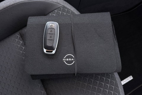 Nissan Juke 1.0 DIG-T N-Connecta | Stoel+Stuurverwarming | Cruise Control | Carplay | Camera | Keyless