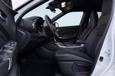 Nissan Juke 1.0 DIG-T N-Connecta | Stoel+Stuurverwarming | Cruise Control | Carplay | Camera | Keyless