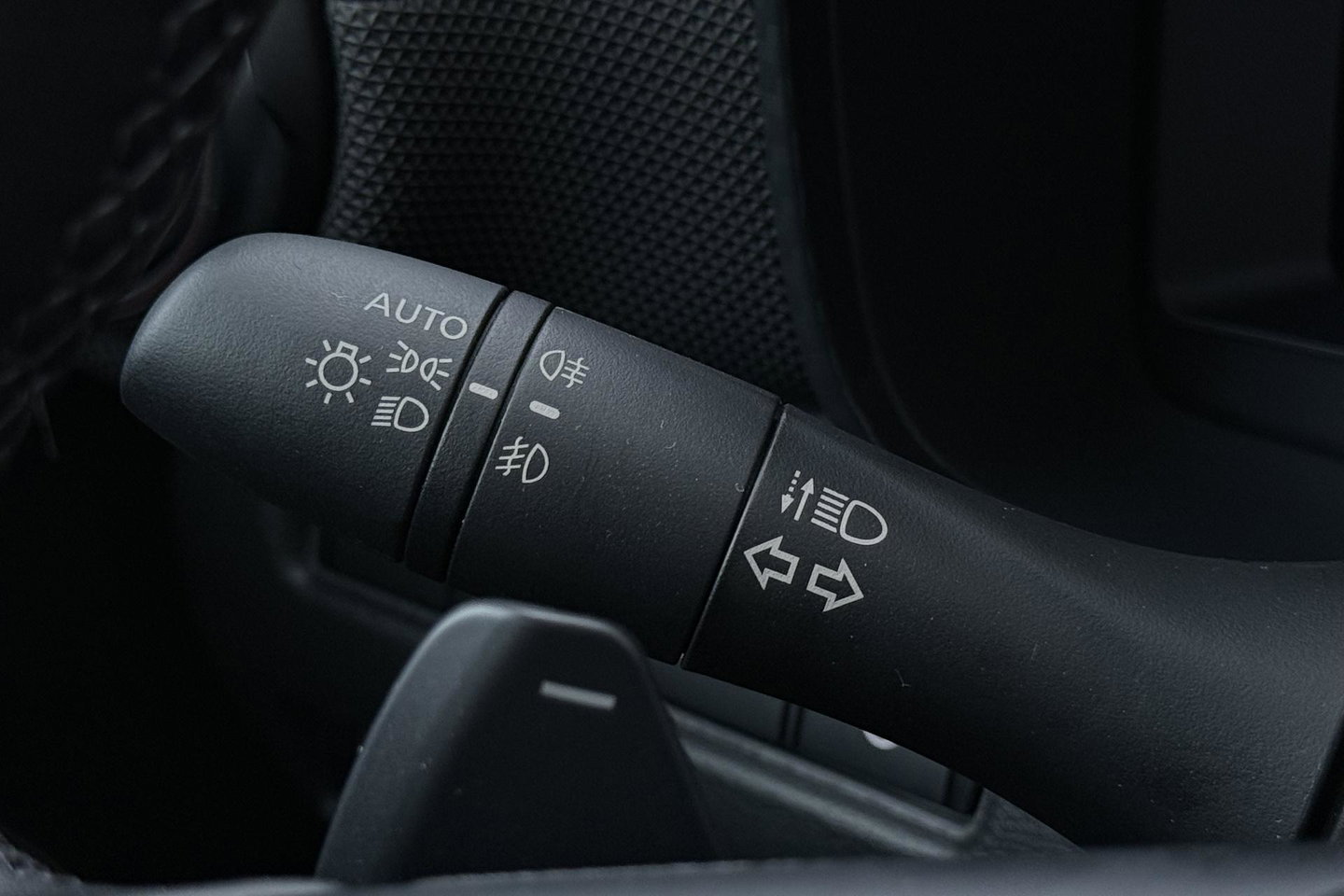Nissan Juke 1.0 DIG-T N-Connecta | Stoel+Stuurverwarming | Cruise Control | Carplay | Camera | Keyless