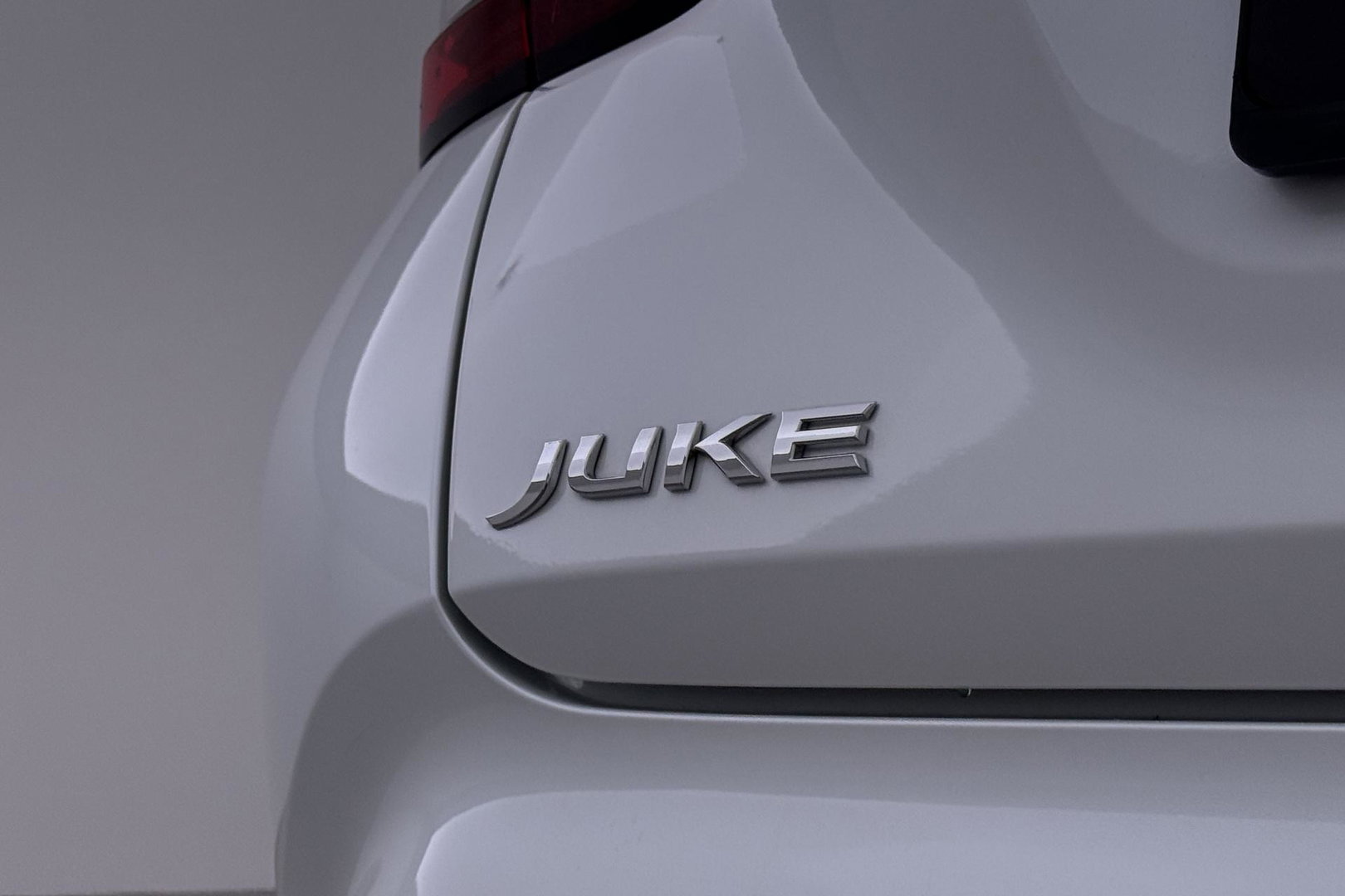 Nissan Juke 1.0 DIG-T N-Connecta | Stoel+Stuurverwarming | Cruise Control | Carplay | Camera | Keyless