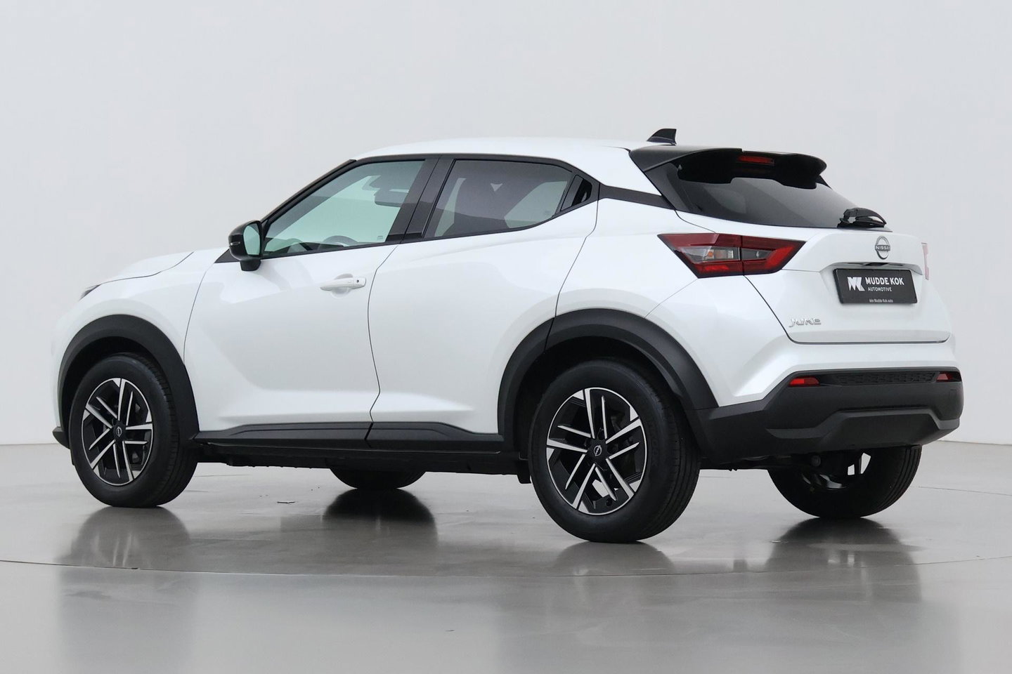 Nissan Juke 1.0 DIG-T N-Connecta | Stoel+Stuurverwarming | Cruise Control | Carplay | Camera | Keyless