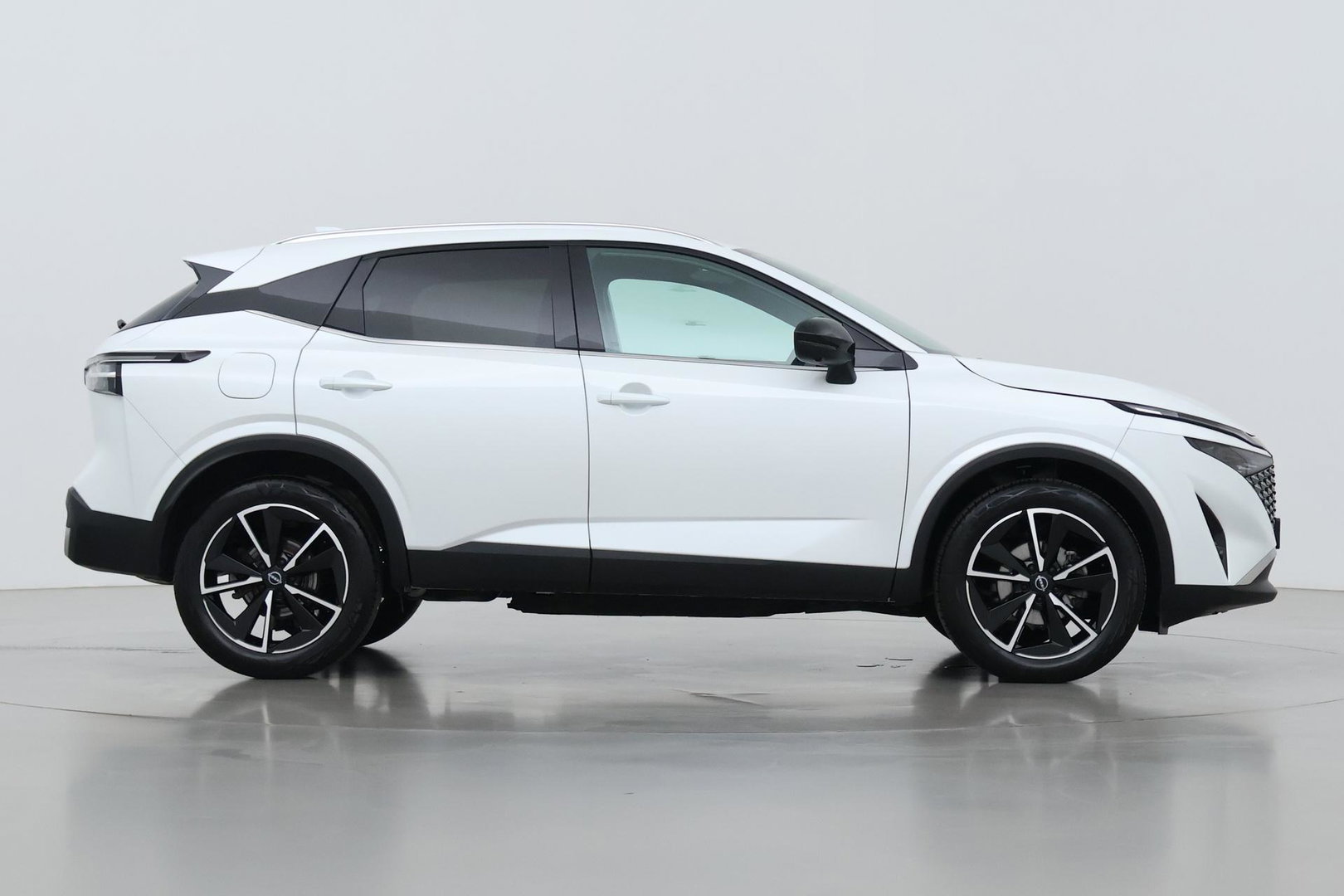Nissan QASHQAI 1.3 MHEV Xtronic Tekna | ACC | 360° Camera | Head-Up | Stoel+Stuurverwarming | Dodehoek | 19 Inch