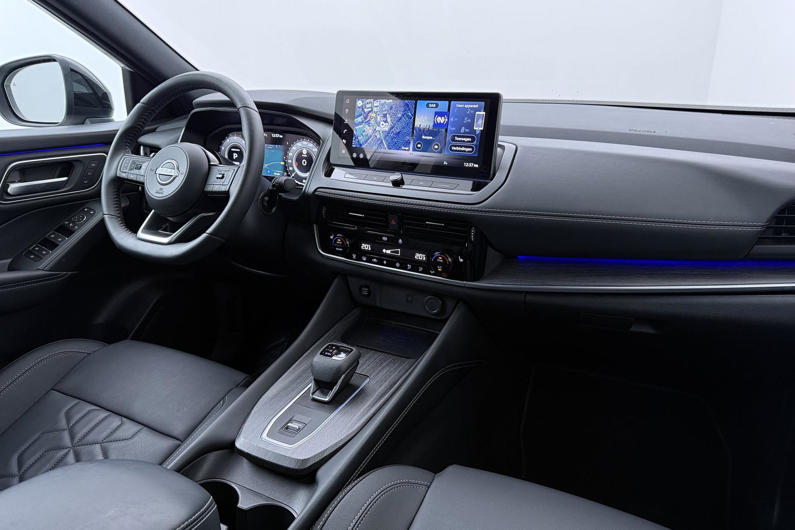Nissan QASHQAI 1.3 MHEV Xtronic Tekna | ACC | 360° Camera | Head-Up | Stoel+Stuurverwarming | Dodehoek | 19 Inch