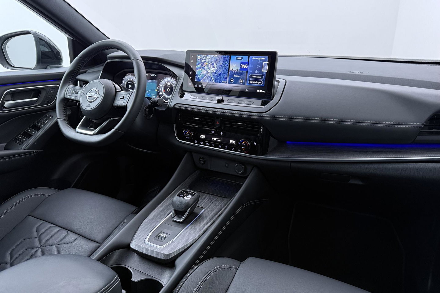 Nissan QASHQAI 1.3 MHEV Xtronic Tekna | ACC | 360° Camera | Head-Up | Stoel+Stuurverwarming | Dodehoek | 19 Inch