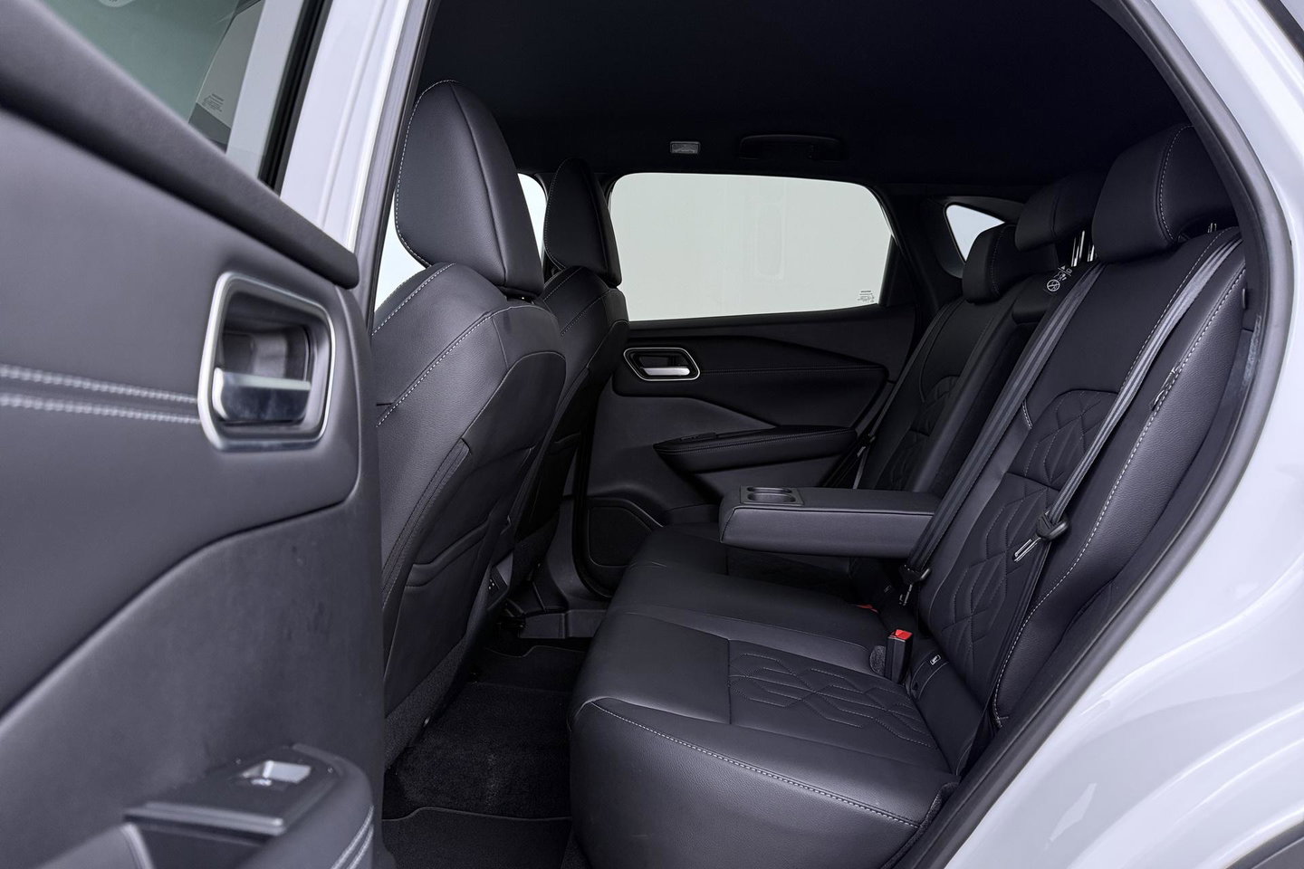 Nissan QASHQAI 1.3 MHEV Xtronic Tekna | ACC | 360° Camera | Head-Up | Stoel+Stuurverwarming | Dodehoek | 19 Inch