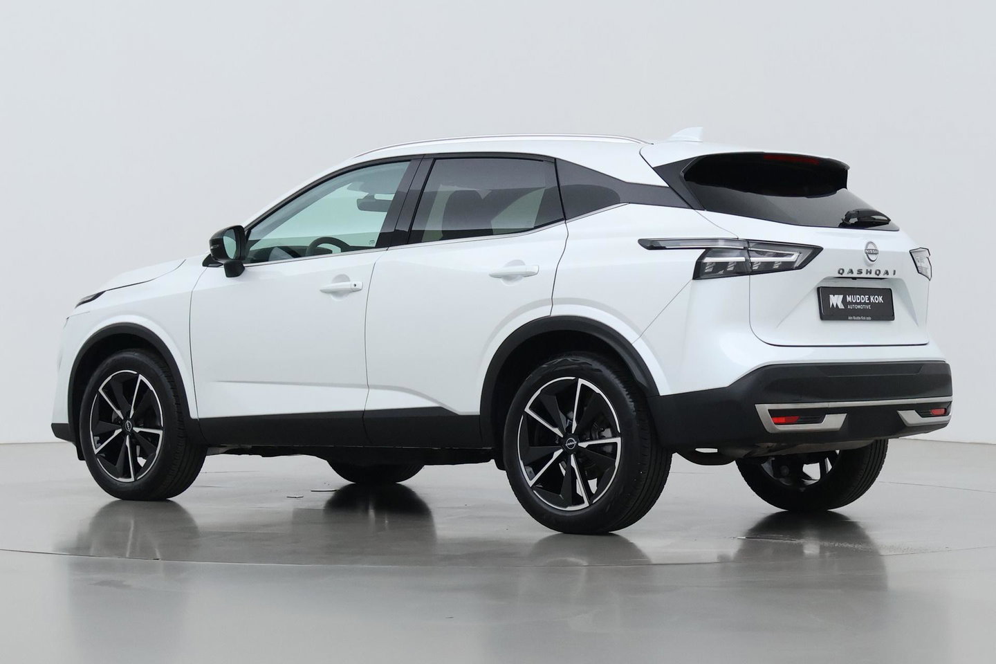 Nissan QASHQAI 1.3 MHEV Xtronic Tekna | ACC | 360° Camera | Head-Up | Stoel+Stuurverwarming | Dodehoek | 19 Inch